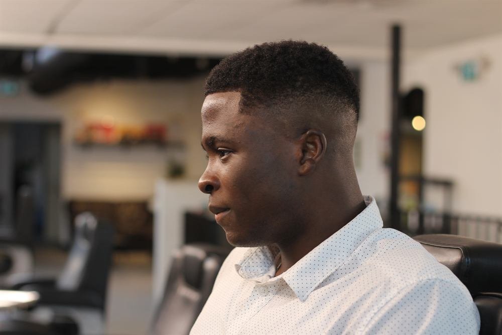 Client with a fresh short cut and clean edges